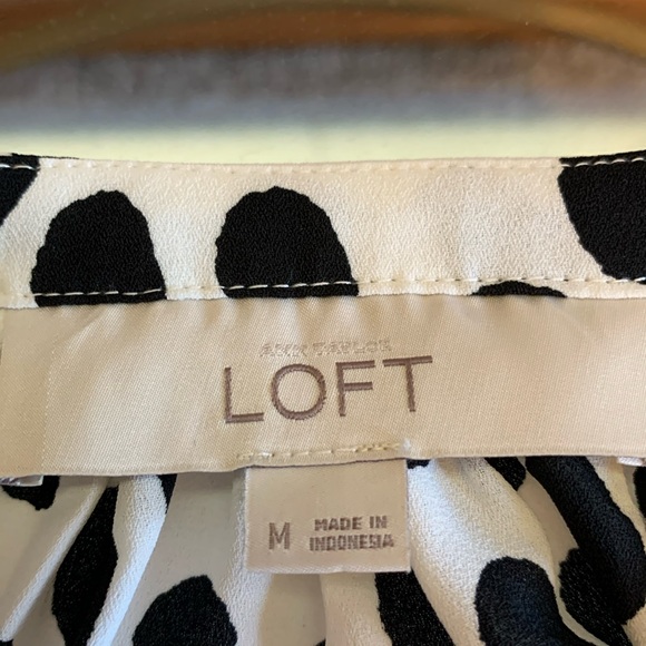 Ann Taylor Loft Flowy Polka Dot Top - Picture 5 of 16